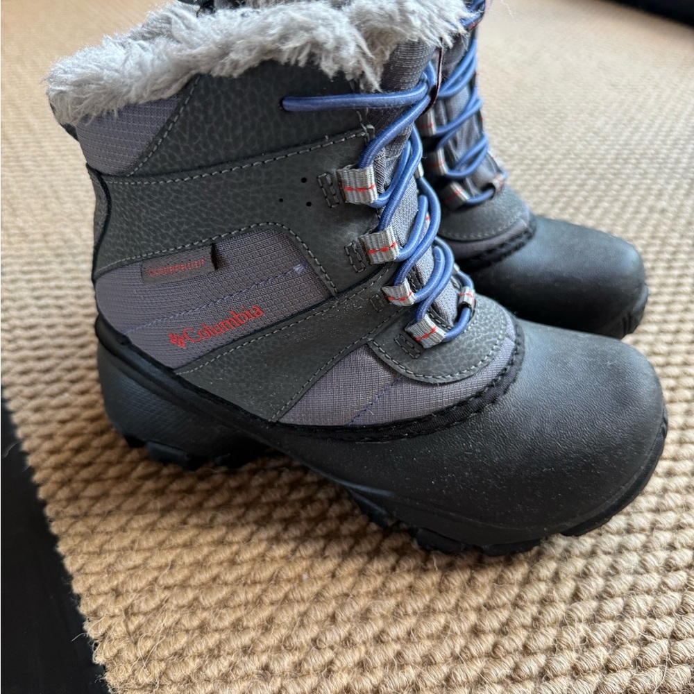 Columbia Kids' Black and Gray Snow Boots